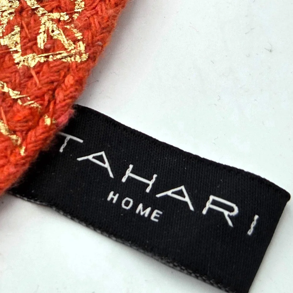 TAHARI Home Set of 4 Round  15